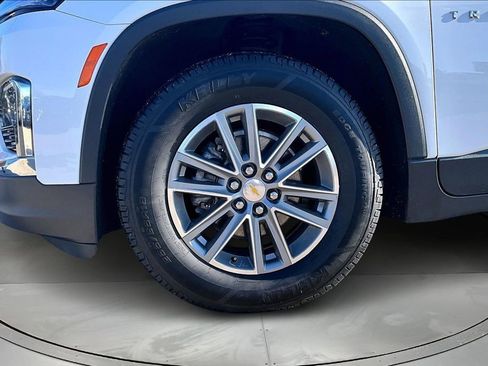Certified 2023 Chevrolet Traverse LT image 35