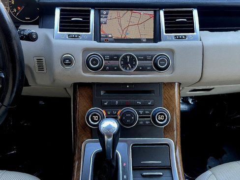 Used 2011 Land Rover Range Rover Sport HSE LUX image 20