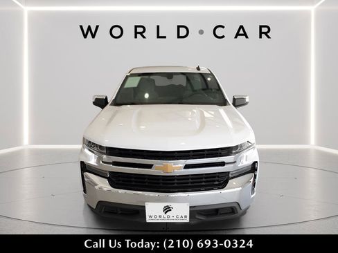 Used 2021 Chevrolet Silverado 1500 LT image 2
