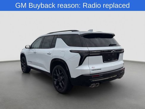 Used 2026 Chevrolet Traverse RS FWD image 4