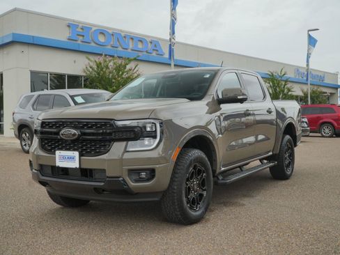 Used 2025 Ford Ranger Lariat w/ Black Appearance Package AWD/4WD image 1