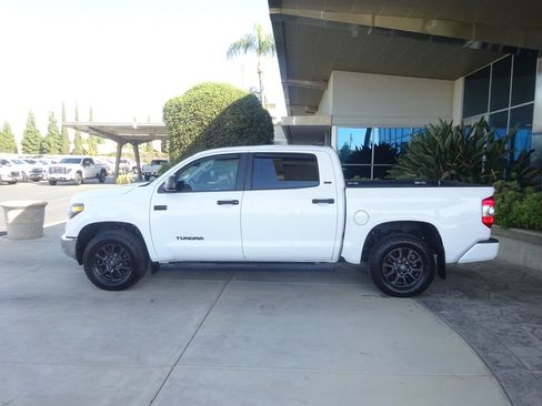 Used 2021 Toyota Tundra SR5 w/ Trail Edition AWD/4WD image 4