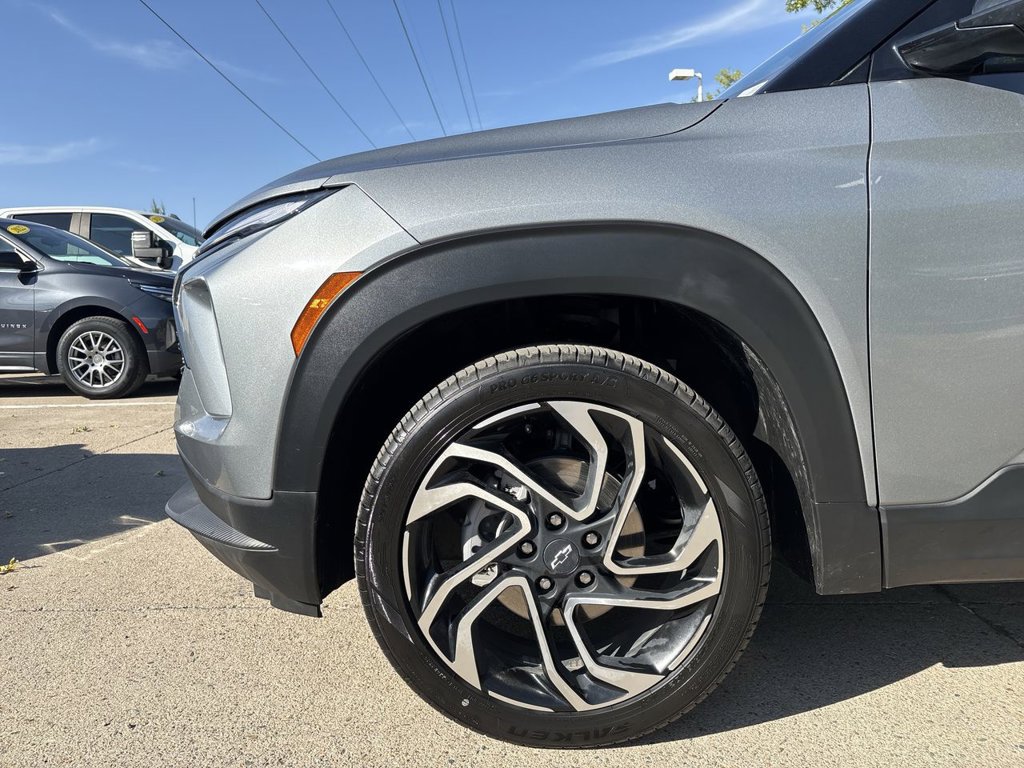 Used 2024 Chevrolet TrailBlazer RS w/ Driver Confidence Package AWD/4WD image 36
