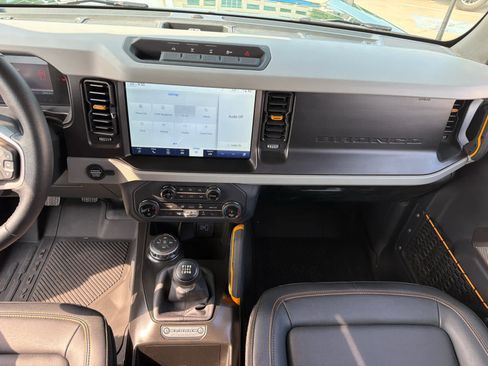 Used 2022 Ford Bronco Badlands AWD/4WD image 8
