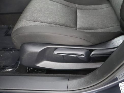 Certified 2025 Honda Accord LX image 27