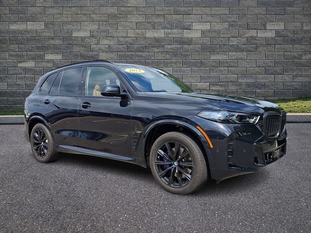 Used 2024 BMW X5 xDrive40i w/ M Sport Package AWD/4WD image 1