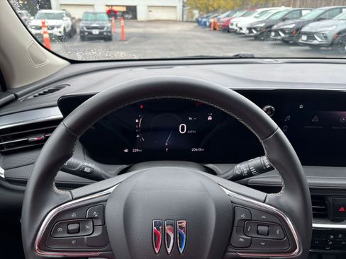 Used 2025 Buick Encore GX Preferred image 28