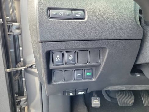 Used 2020 Nissan Rogue Sport S FWD image 21