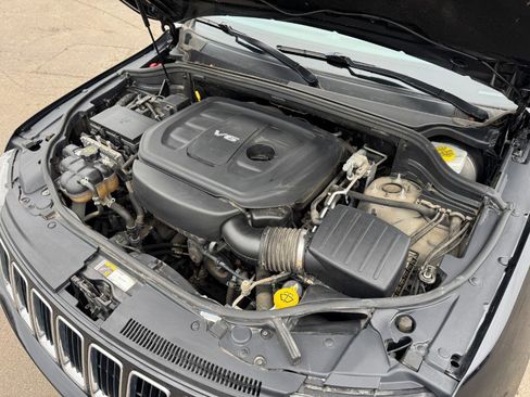 Used 2016 Jeep Grand Cherokee Limited image 24