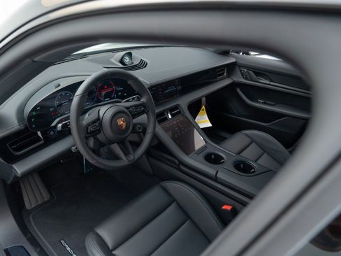 New 2026 Porsche Taycan RWD image 4
