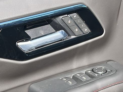 New 2026 Chevrolet Suburban RST w/ RST Capability Package image 20