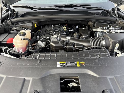 Certified 2025 Jeep Grand Cherokee L Laredo image 36