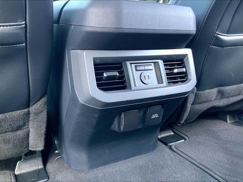 Certified 2024 Ford F250 Lariat w/ Sport Appearance Package AWD/4WD image 36