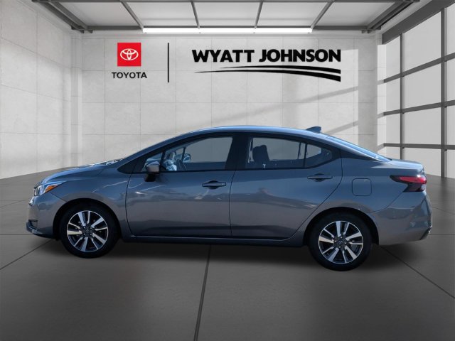 Used 2024 Nissan Versa SV FWD image 4