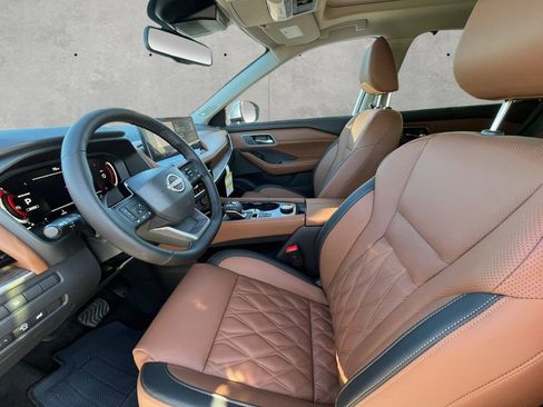 New 2026 Nissan Rogue Platinum AWD/4WD image 19