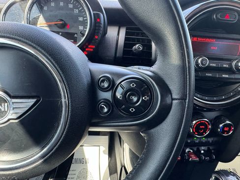 Used 2015 MINI Cooper 2-Door Hardtop image 19
