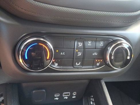Used 2023 Chevrolet TrailBlazer LT FWD image 15