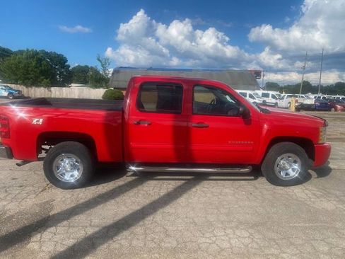 Used 2011 Chevrolet Silverado 1500 LT image 8