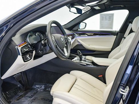 Used 2019 BMW 530e image 19