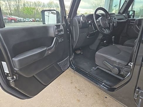 Used 2013 Jeep Wrangler Unlimited Sport AWD/4WD image 29