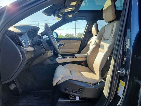 Used 2026 Volvo XC90 B6 Ultra w/ Protection Package Premier AWD/4WD image 13