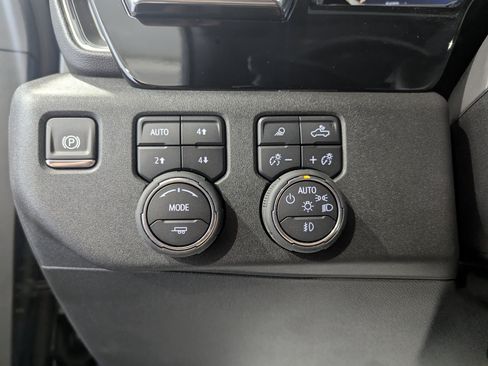 Used 2025 Chevrolet Silverado 2500 LTZ w/ Trail Boss Package AWD/4WD image 21