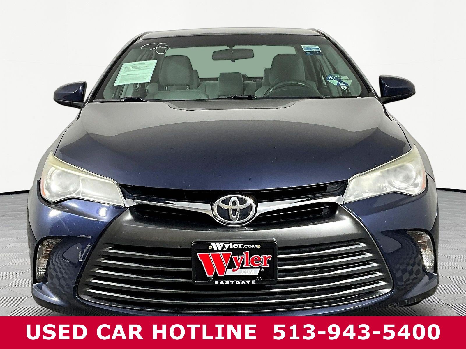 Used 2016 Toyota Camry LE FWD image 2