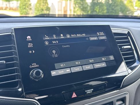 Used 2025 Honda Passport EX-L image 14