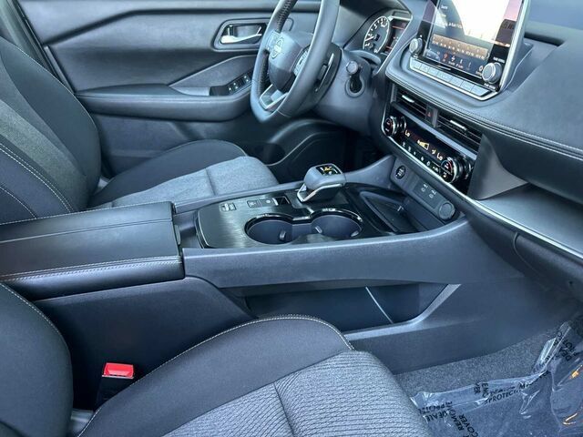 Used 2026 Nissan Rogue SV FWD image 20