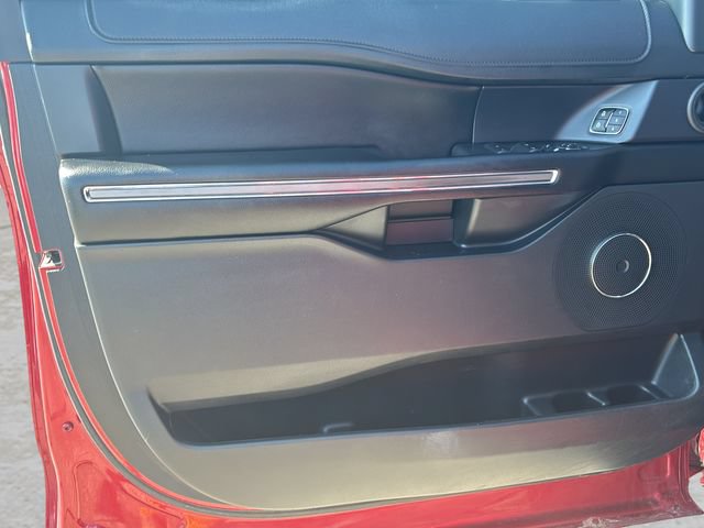 Used 2021 Ford Expedition XLT AWD/4WD image 16
