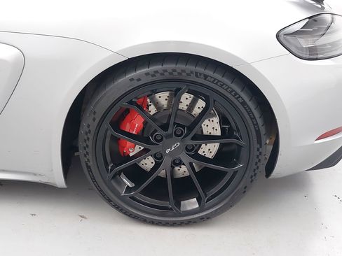 Certified 2022 Porsche 718 Cayman GT4 RWD image 28