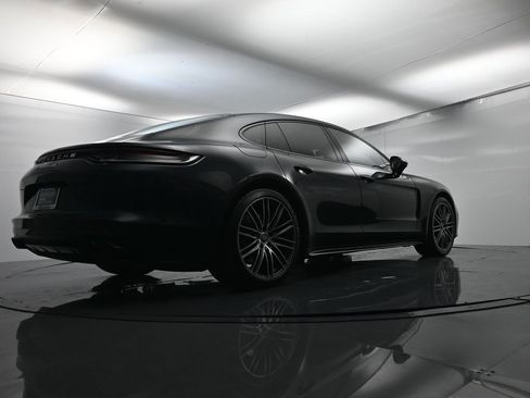 Used 2022 Porsche Panamera 4S image 54