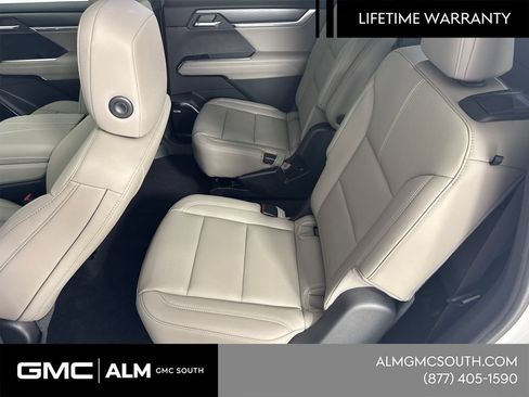 New 2026 GMC Acadia Elevation w/ Elevation Premium Package FWD image 22