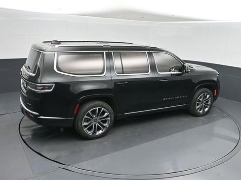 Used 2024 Jeep Grand Wagoneer Series III w/ Rear Seat Video Group 1 AWD/4WD image 32