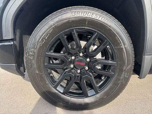 New 2026 GMC Sierra 1500 Elevation image 32