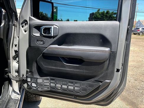 Used 2023 Jeep Gladiator Mojave w/ LED Lighting Group AWD/4WD image 23