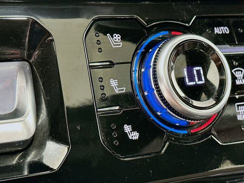 Used 2024 GMC Sierra 1500 Denali w/ Denali Reserve Package image 22