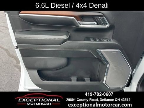 Used 2024 GMC Sierra 2500 Denali w/ Denali Reserve Package AWD/4WD image 11