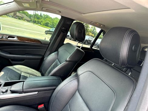 Used 2014 Mercedes-Benz ML 350 4MATIC w/ Premium 1 Package image 11
