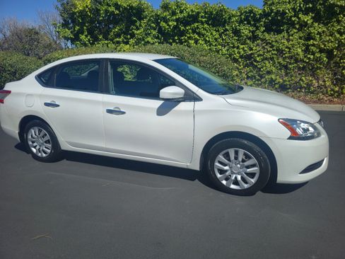Used 2014 Nissan Sentra S w/ Electronics Package FWD image 3
