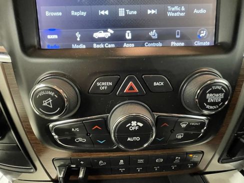 Used 2018 RAM 2500 Laramie w/ Snow Chief Group AWD/4WD image 22