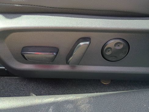 New 2026 Nissan Sentra SR w/ SR Premium Package FWD image 39