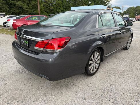 Used 2011 Toyota Avalon Limited FWD image 4