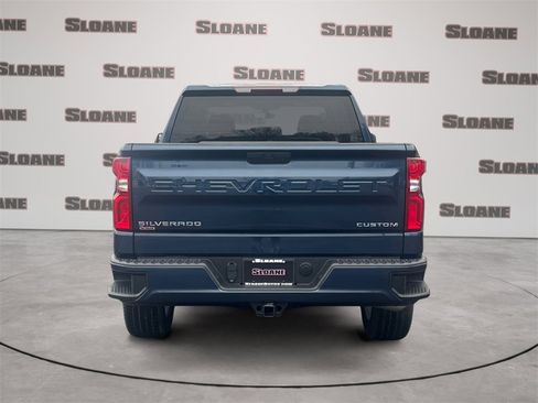 Used 2021 Chevrolet Silverado 1500 Custom image 4