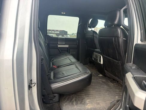 Used 2018 Ford F150 Lariat w/ Equipment Group 502A Luxury AWD/4WD image 29