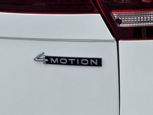 Used 2024 Volkswagen Tiguan SEL R-Line AWD/4WD image 25