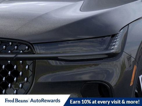 New 2026 Lincoln Nautilus Reserve AWD/4WD image 19
