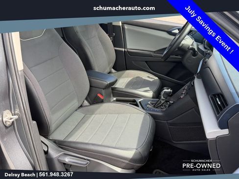 Used 2023 Volkswagen Taos SE w/ Panoramic Sunroof Package FWD image 19