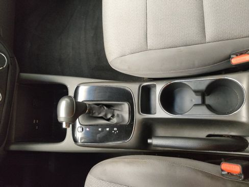 Used 2017 Kia Forte LX FWD image 26