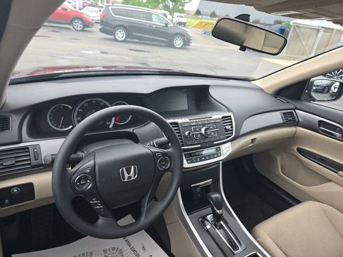 Used 2015 Honda Accord LX image 25